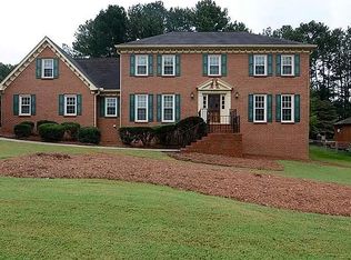 2402 Chimney Top Ln, Snellville, GA 30078