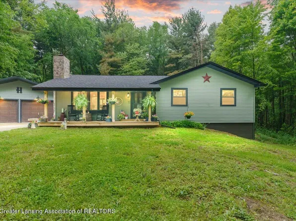 11100 S Bird Rd, Dowling, MI 49050