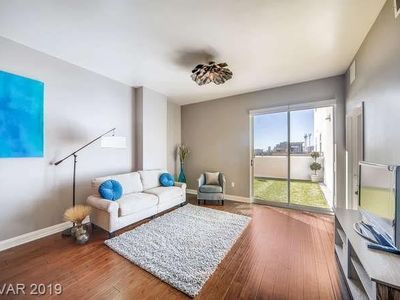 150 Las Vegas Blvd #807, Las Vegas, NV, 89106