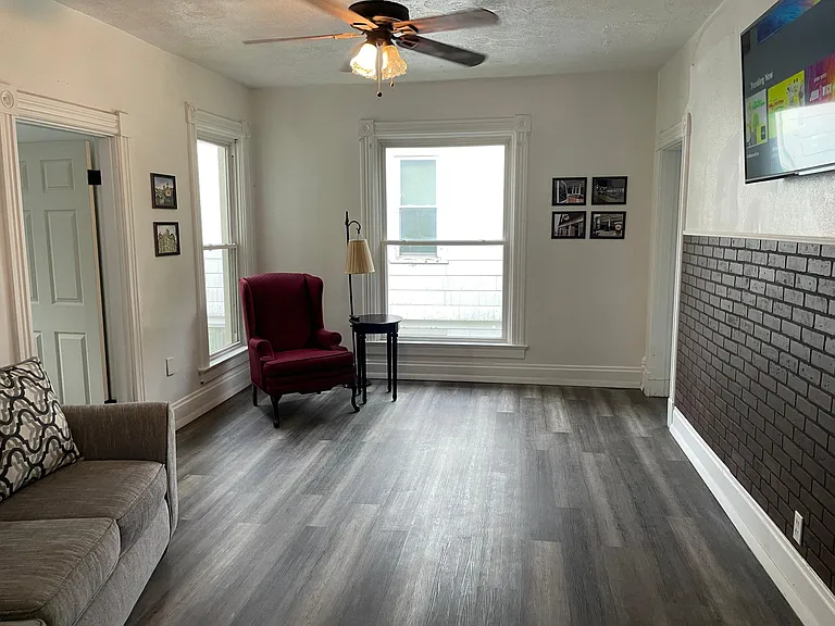 445 Ross Ave #1 — Photo 14