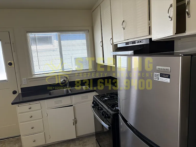 812 Park Avenue - Monterey — Photo 25
