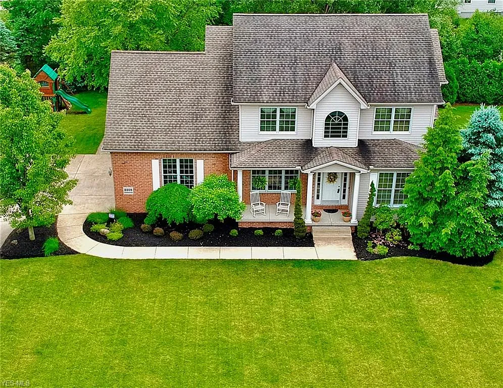 2308 Cornerstone Dr photo 1