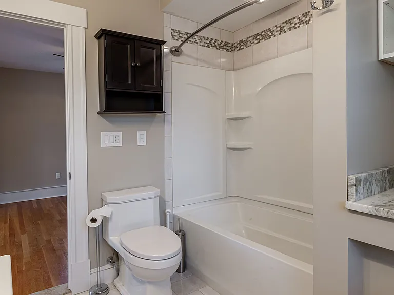 En-Suite Bathroom off Master Bedroom