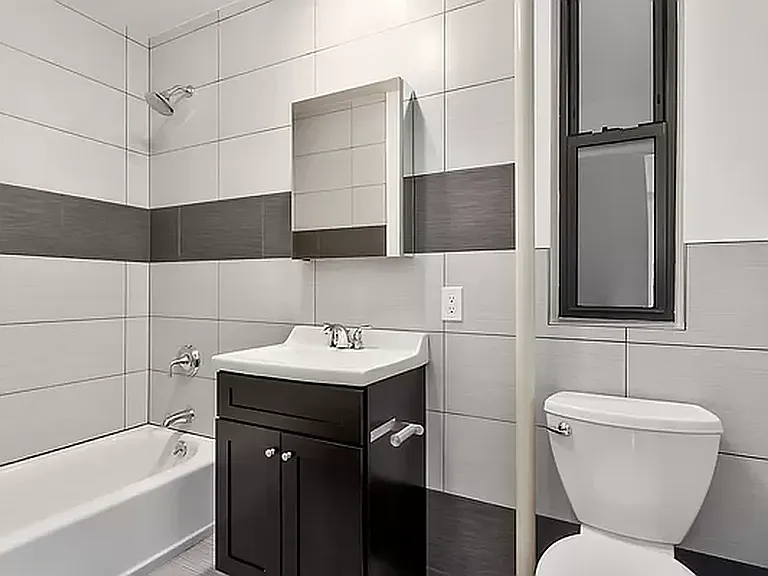 561 Morgan Ave #3 — Photo 4