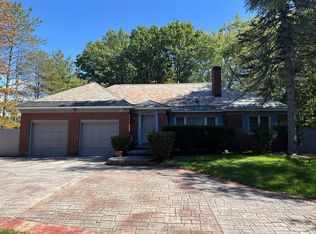 183 Van Rensselaer Blvd, Menands, NY 12204