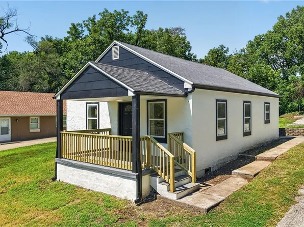 2904 NE Parvin Rd, Kansas City, MO 64117