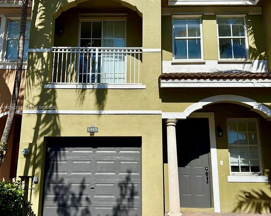 1st image of 1466 SE 26th Ave