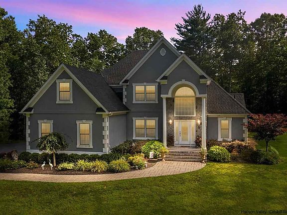 4th image of 43 Gabby Ln