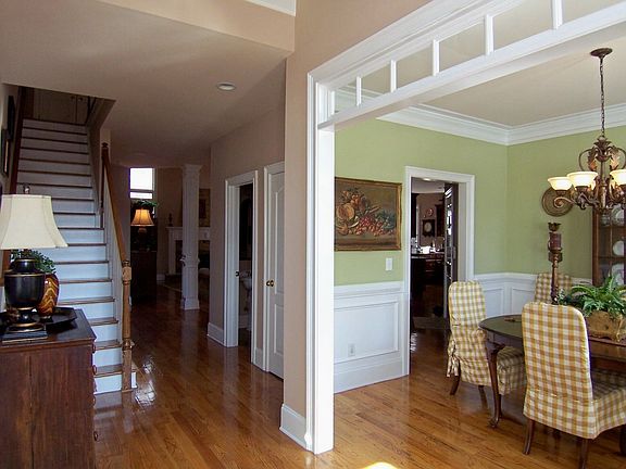 4th image of 5783 Park Central Ave