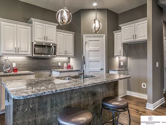 pic of previous model