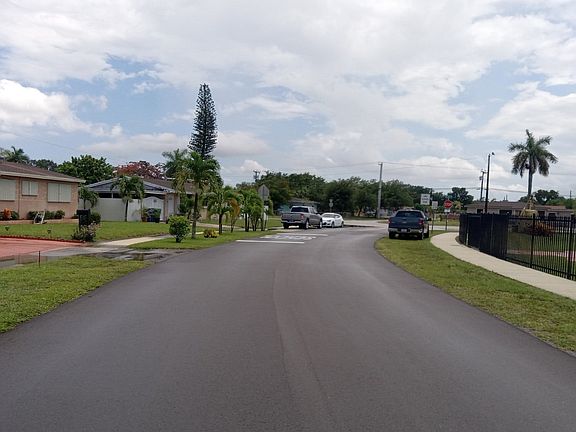 5th image of 17525 NW 29th Pl