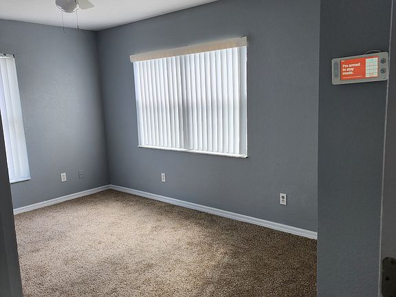 5th image of 3254 Conine Dr W