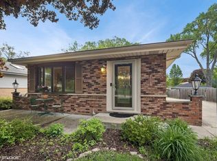 432 W Woodland Ave, Lombard, IL