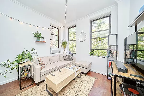 Rented by Living New York | media 10