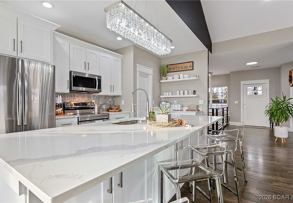 1st image of 190 Flynn Rd