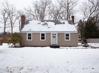 50 Meadowbrook Rd, Granby, CT 06035