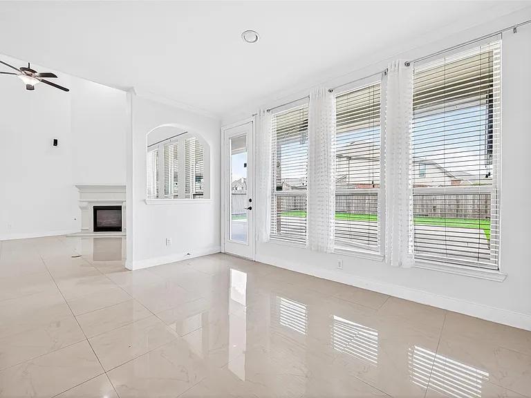 7035 Belle Meadow Ln — Photo 23