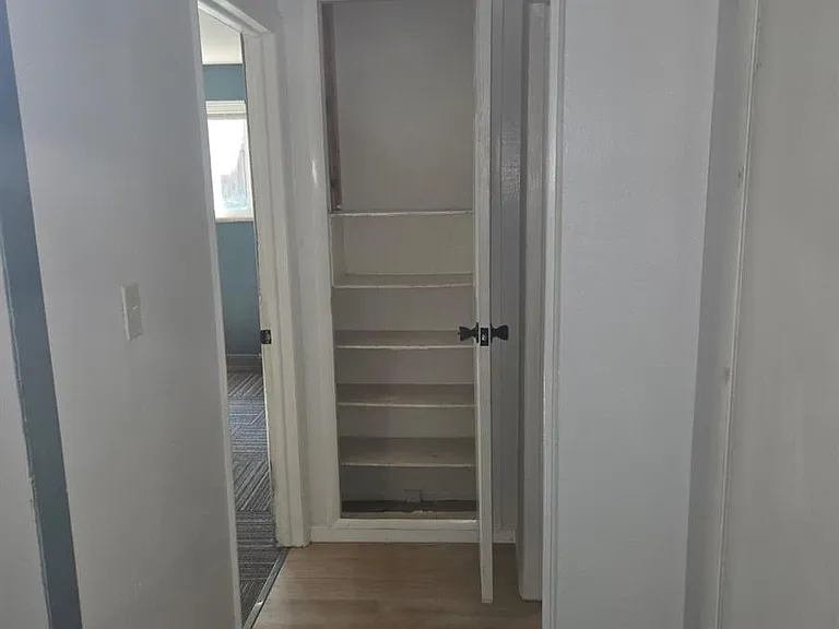 8618 W 62nd Pl — Photo 10