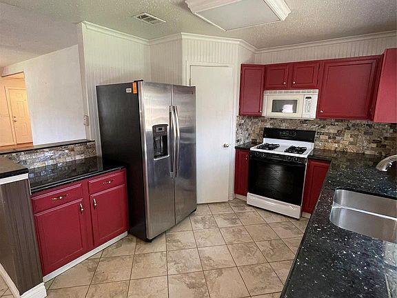 4th image of 2503 Parkview Dr