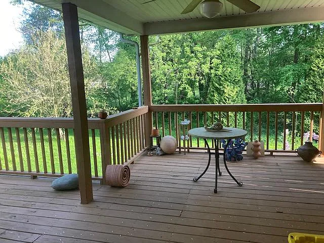 1456 Brimfield Dr — Photo 3
