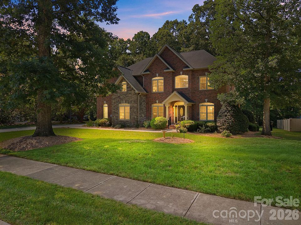 1st image of 209 Churchill Dr