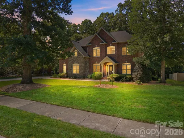 209 Churchill Dr, Salisbury, NC 28144