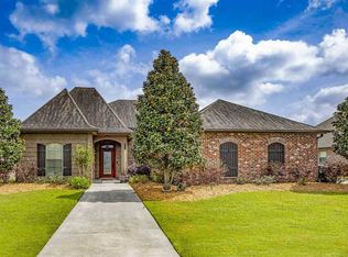 311 Ravensaide Dr, Houma, LA 70360