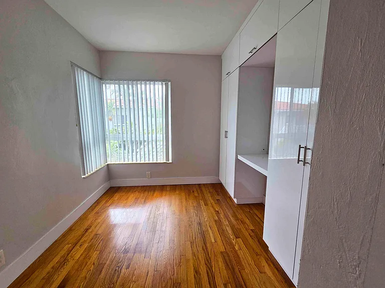 701 NE 16th Ave #26 — Photo 5