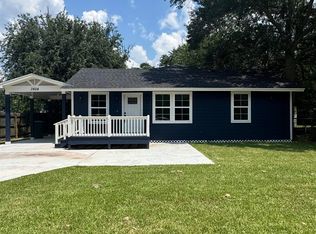 3824 Hays Ave, Groves, TX 77619