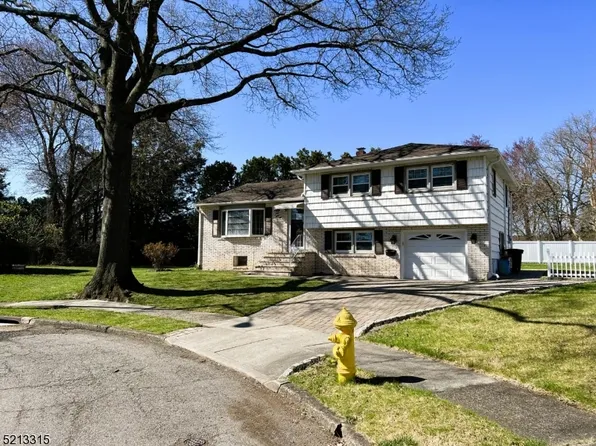 49 Skyview Rd, Bloomfield Twp., NJ 07003