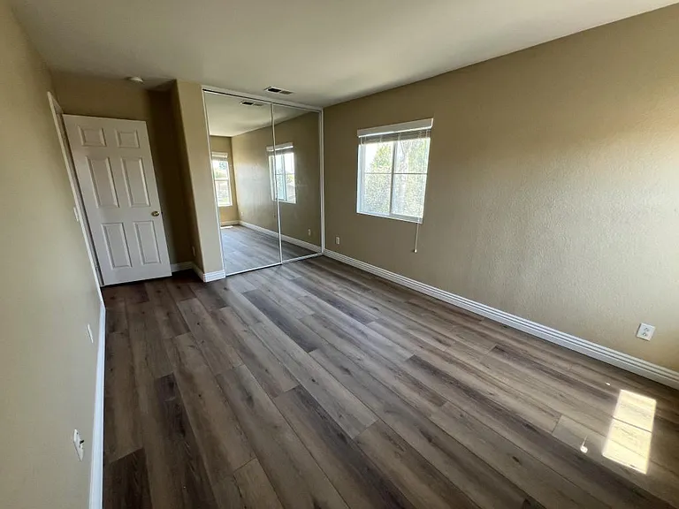42526 Devant Cir — Photo 53
