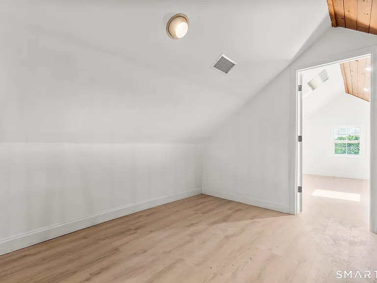 64 Soundview Ave #3 — Photo 17