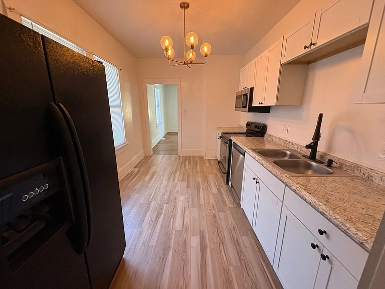 509 Katonah Ave — Photo 5
