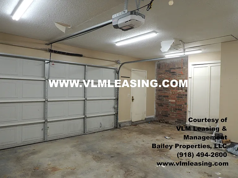 404 W Vicksburg St — Photo 35