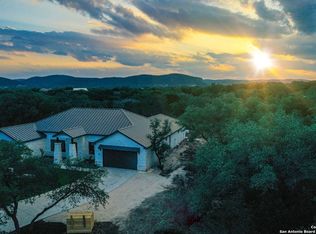 34 Lazy Dr, Concan, TX 78838