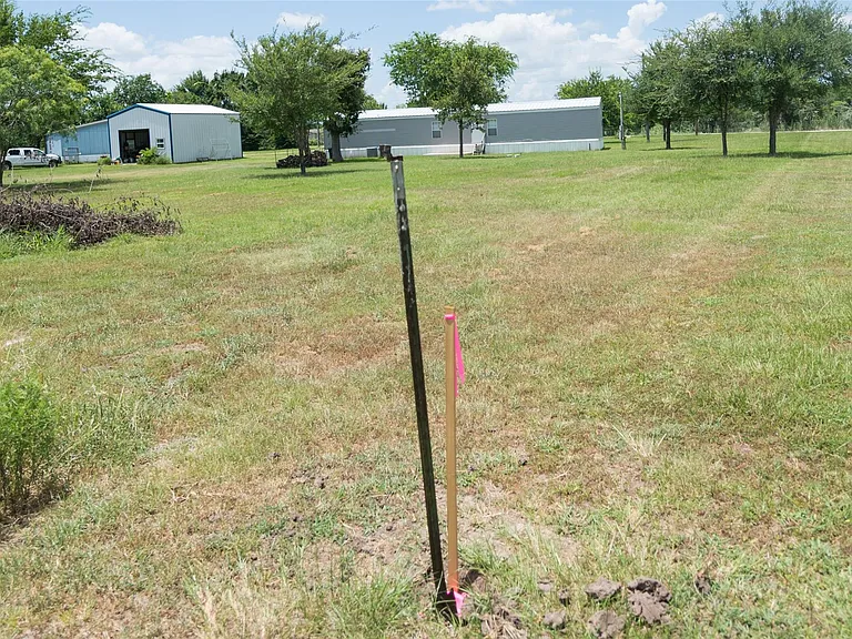 2592 County Road 152 — Photo 32