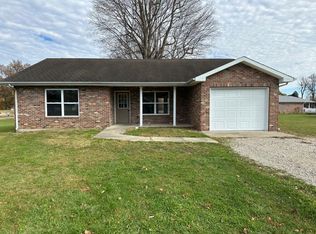 266 E Court Dr, Cayuga, IN 47928