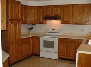 21 Hickory Way, Brockport, NY 14420