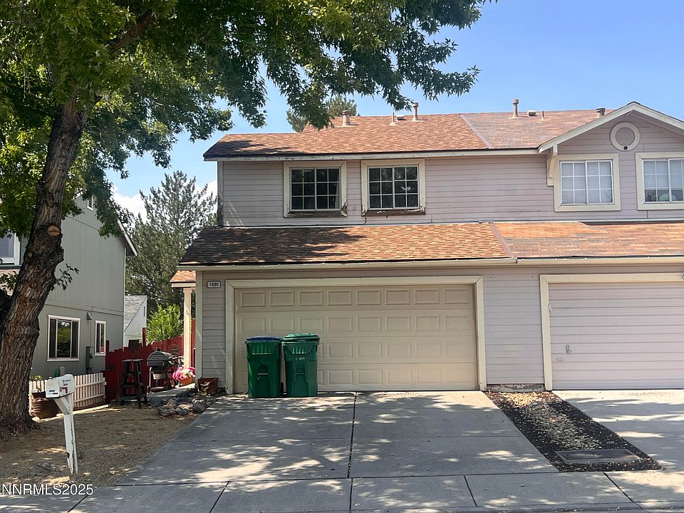 2nd image of 1690 Chatterley Ln
