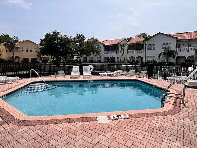 3102 Toscana Cir — Photo 38