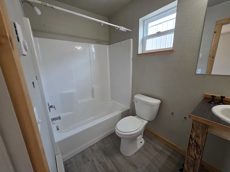 2114 Livingston Ave #B — Photo 6
