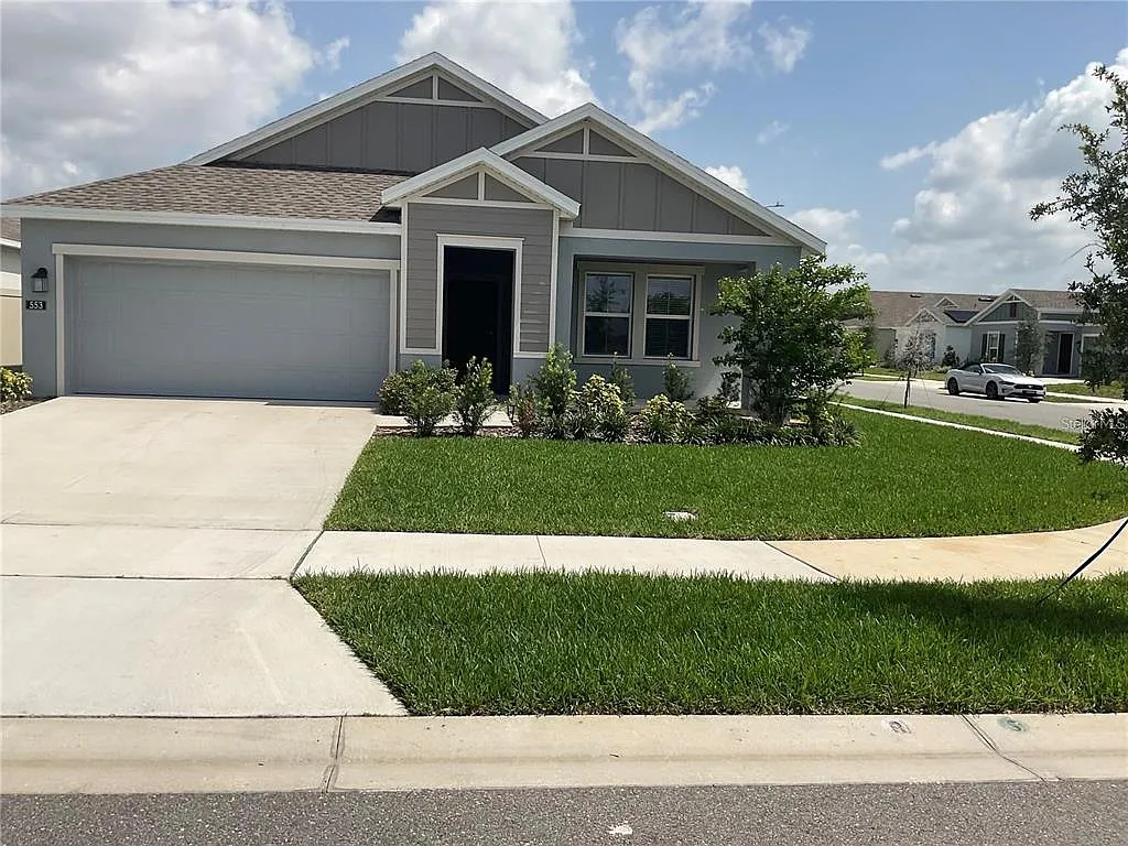4 bed, 3.0 bath, 2109 sqft, $2,500 — Photo 2