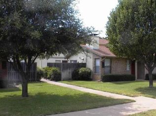 655 Ridgeline Dr, Hurst, TX 76053