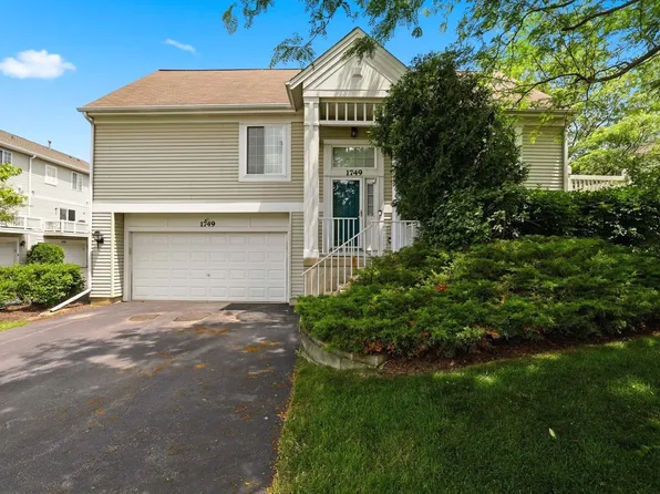1749 Avalon Ct, Glendale Heights, IL 60139
