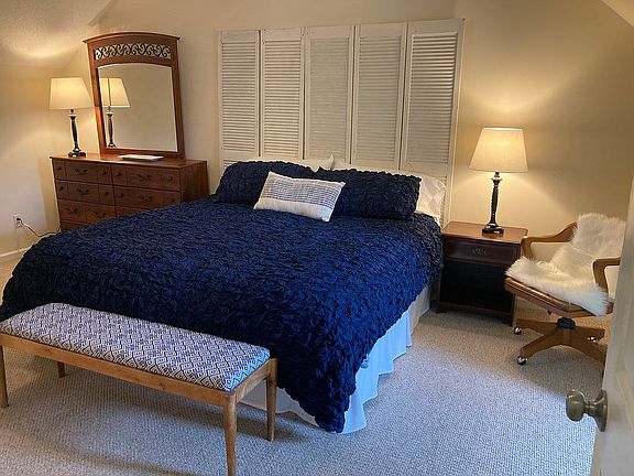 Upstairs bedroom