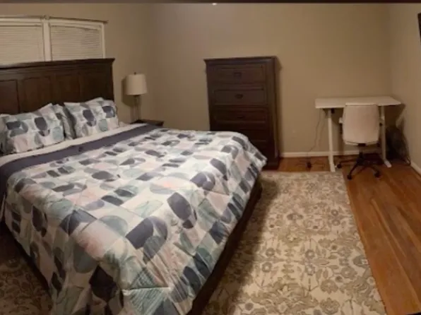 1424 Todds Ln, Hampton, VA 23666