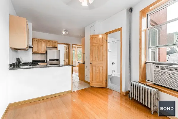 Rented by Bond New York | media 54