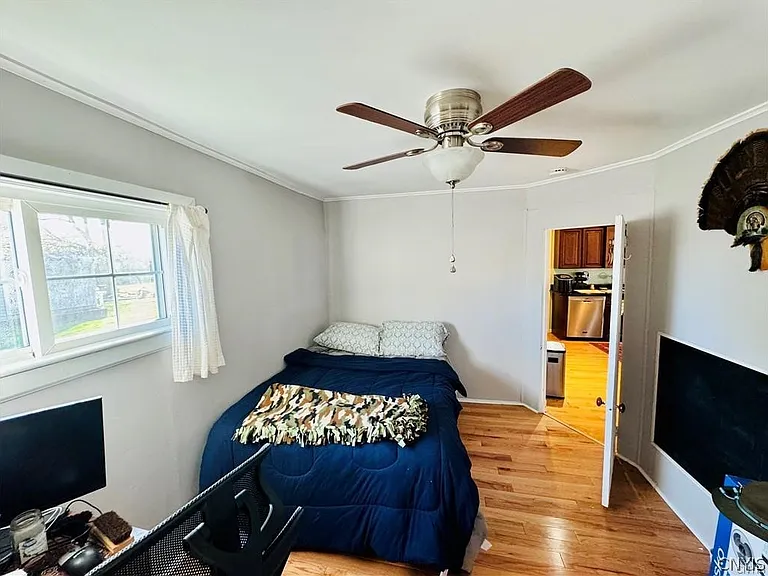 214 S Broad St — Photo 11