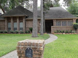 12119 Rocky Lake Dr, Houston, TX 77070