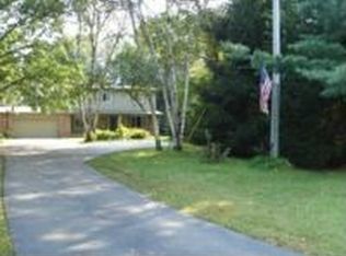 861 Old Sorrel Dr, Lapeer, MI 48446